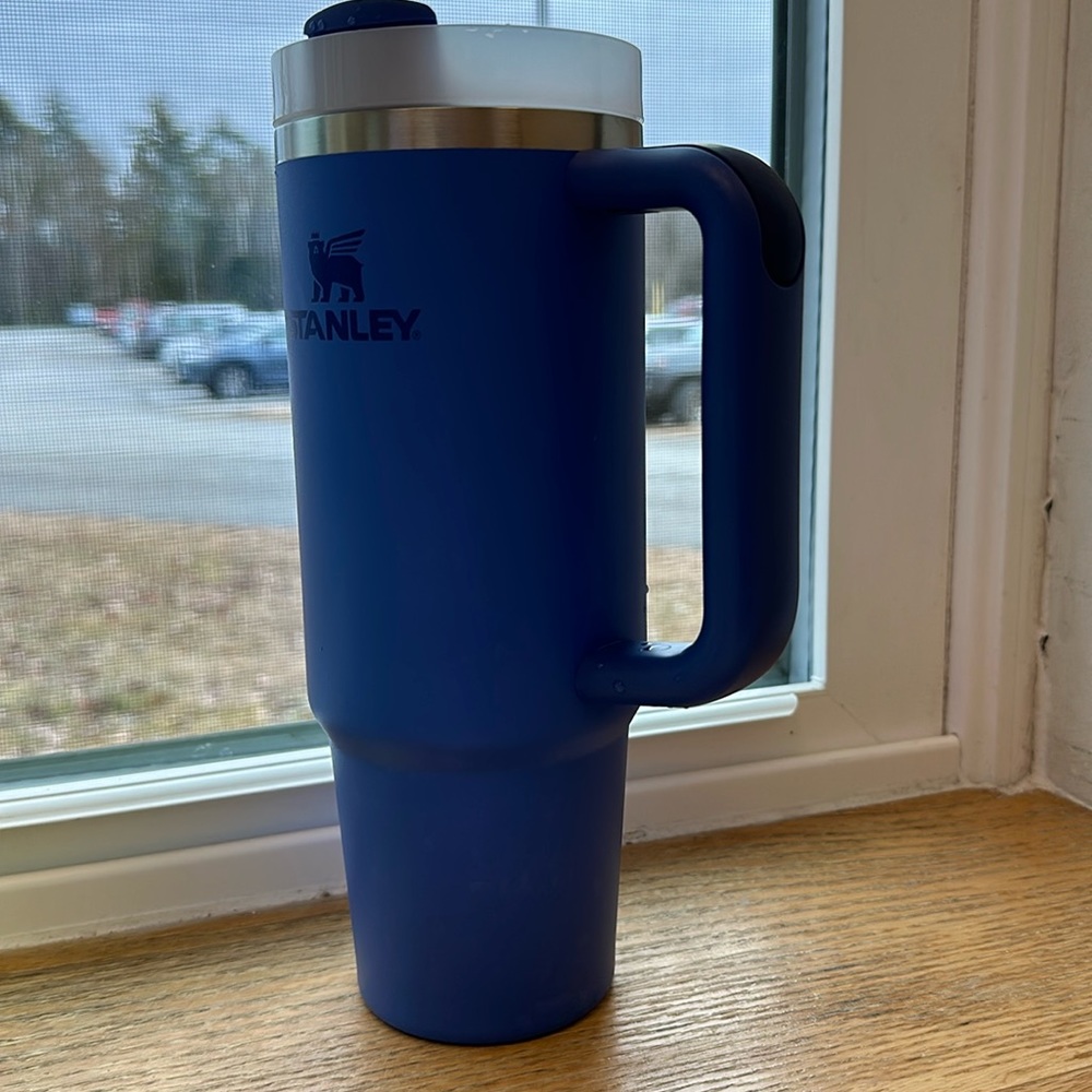 Stanley 30oz stainless steel flowstate quencher tumbler comforting purple.